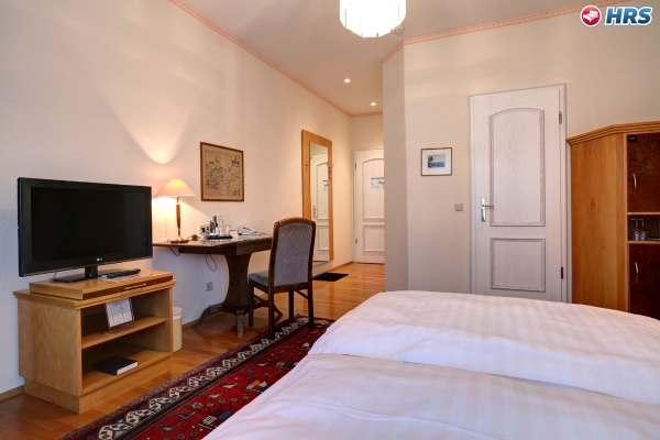 Unter den Linden Parkhotel (Halberstadt)